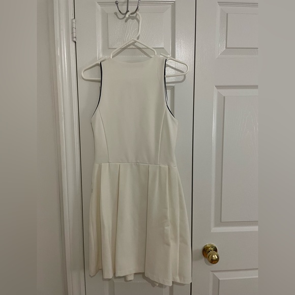 Zara white dress - Picture 3 of 4